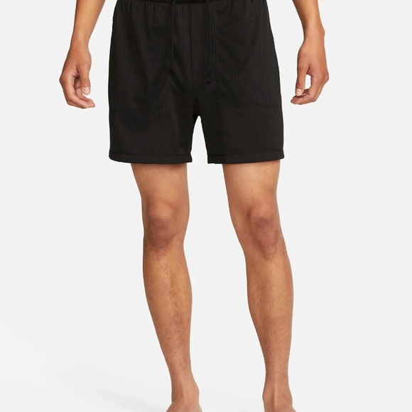 Nike Men's YOGA Dri-FIT 5" Unlined Shorts - Picture 5 of 9